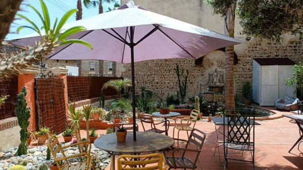 El Castell Embruixat Hotel Saint-Hippolyte  Luaran gambar