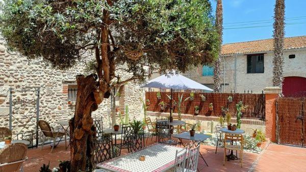 El Castell Embruixat Hotel Saint-Hippolyte  Luaran gambar