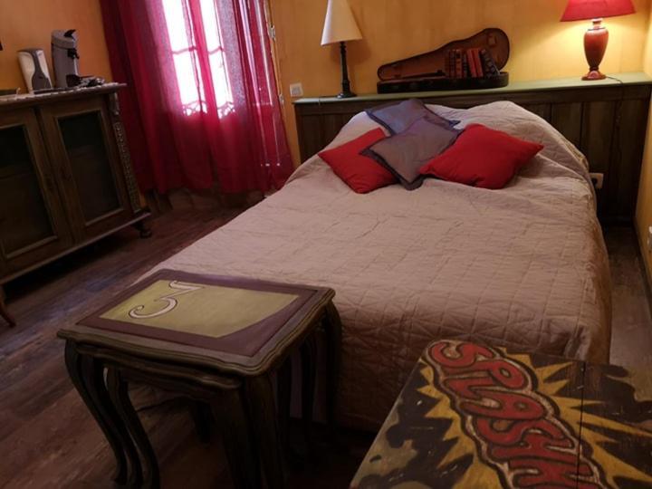 El Castell Embruixat Hotel Saint-Hippolyte  Luaran gambar